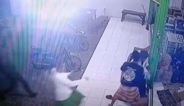 Heboh! Santri di Pasuruan Diculik 3 OTK saat Jajan di Warung Heboh! Santri di Pasuruan Diculik 3 OTK saat Jajan di Warung