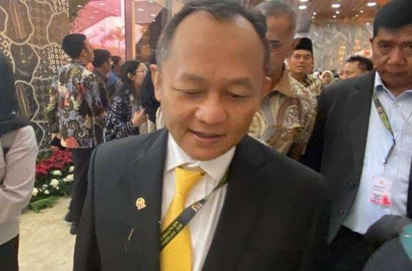 Sekjen Golkar Sebut PDIP di Luar atau Dalam Pemerintah Sama-Sama Baik Sekjen Golkar Sebut PDIP di Luar atau Dalam Pemerintah Sama-Sama Baik