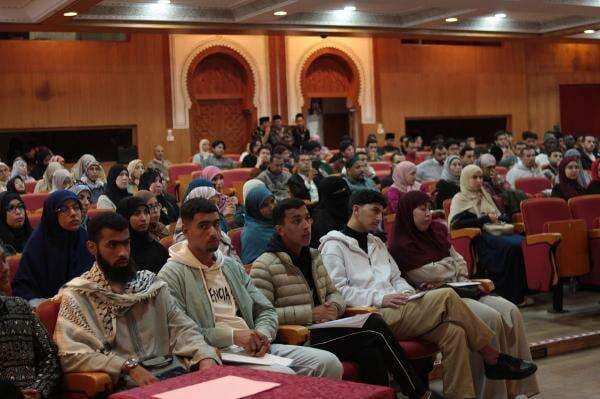 Pelajar Indonesia di Maroko Gelar Diskusi Kelimuan Lintas Bangsa Pelajar Indonesia di Maroko Gelar Diskusi Kelimuan Lintas Bangsa