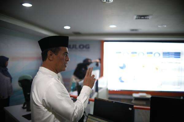 Setiba dari Yordania, Mentan Langsung Sidak Bulog dan PIHC Setiba dari Yordania, Mentan Langsung Sidak Bulog dan PIHC