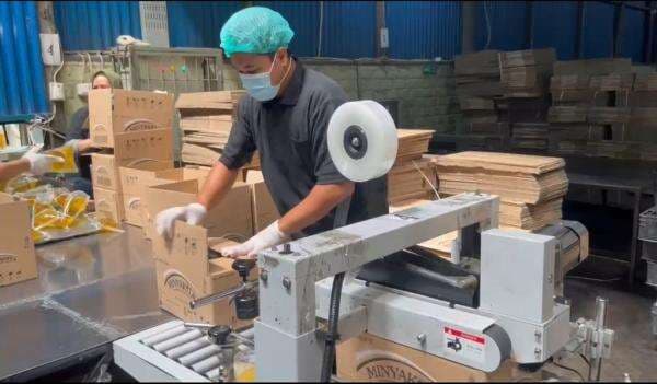 Polisi Sidak Produsen Minyakita di Tangerang, Tak Temukan Kecurangan Takaran Polisi Sidak Produsen Minyakita di Tangerang, Tak Temukan Kecurangan Takaran