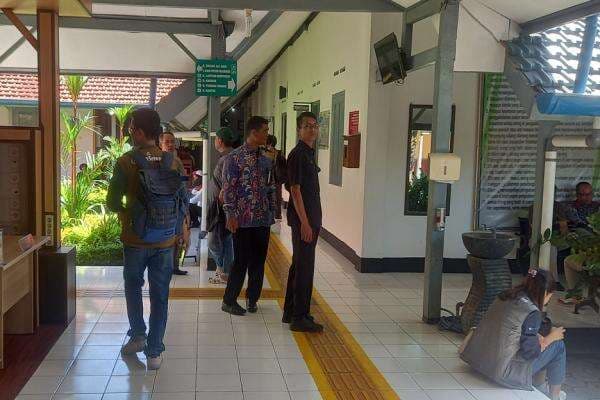 Sidang Perdana Gugatan Mobil Esemka Jokowi, Penggugat Siapkan Proposal Penawaran Sidang Perdana Gugatan Mobil Esemka Jokowi, Penggugat Siapkan Proposal Penawaran