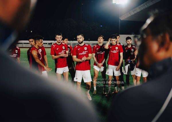 Jadwal Siaran Langsung Tim Bulu Tangkis Indonesia vs Inggris di Piala Sudirman 2025: Menang Telak Tim Merah Putih? Jadwal Siaran Langsung Tim Bulu Tangkis Indonesia vs Inggris di Piala Sudirman 2025: Menang Telak Tim Merah Putih?