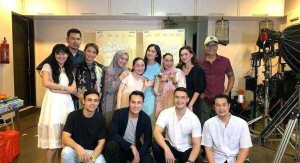 Revelino Tuase Klaim sebagai Ayah Biologis Anak Lisa Mariana, Siap Lakukan Tes DNA Revelino Tuase Klaim sebagai Ayah Biologis Anak Lisa Mariana, Siap Lakukan Tes DNA