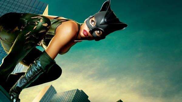 Sinopsis Film Catwoman, Perlawan Halle Berry dan Intrik di Bisnis Kecantikan Sinopsis Film Catwoman, Perlawan Halle Berry dan Intrik di Bisnis Kecantikan
