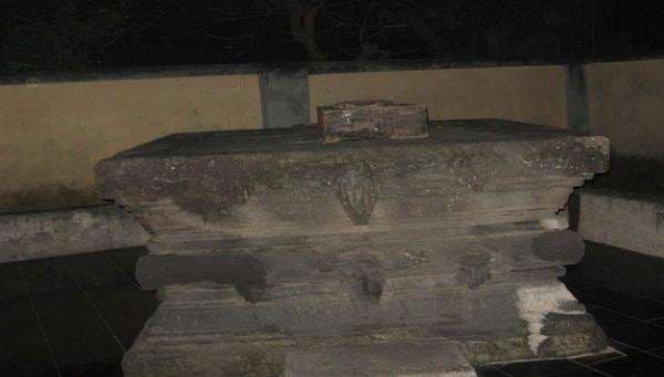 Menengok Situs Watu Ombo Tugu Batas Ibu Kota Kerajaan Majapahit Menengok Situs Watu Ombo Tugu Batas Ibu Kota Kerajaan Majapahit