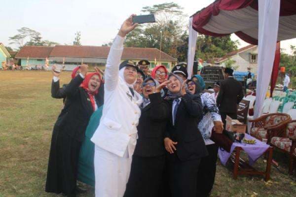 Sosok 3 Srikandi Penjaga Perbatasan Banyumas, Dihadang Warga hingga Menemukan Saudara Sosok 3 Srikandi Penjaga Perbatasan Banyumas, Dihadang Warga hingga Menemukan Saudara