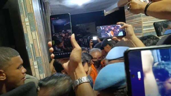 Sekda Sulut Steve Kepel Ditahan terkait Kasus Korupsi Dana Hibah Gereja di Minahasa Sekda Sulut Steve Kepel Ditahan terkait Kasus Korupsi Dana Hibah Gereja di Minahasa