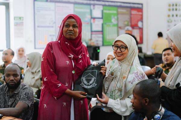 Sukses di Cianjur, Model Kewirausahaan Kementan Dilirik Delegasi Internasional Sukses di Cianjur, Model Kewirausahaan Kementan Dilirik Delegasi Internasional