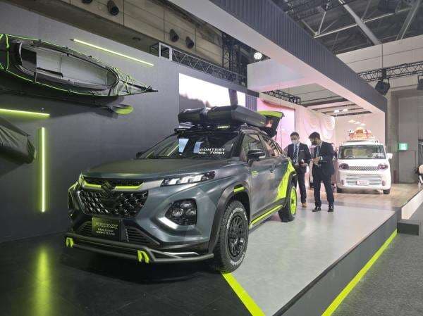 Suzuki Fronx Hybrid: Sang Penantang Baru Small SUV Dipastikan Meluncur Tahun Ini! Suzuki Fronx Hybrid: Sang Penantang Baru Small SUV Dipastikan Meluncur Tahun Ini!