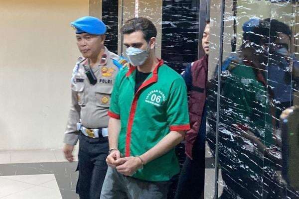 Terjerat Narkoba, Fachri Albar Terancam 12 Tahun Penjara Terjerat Narkoba, Fachri Albar Terancam 12 Tahun Penjara