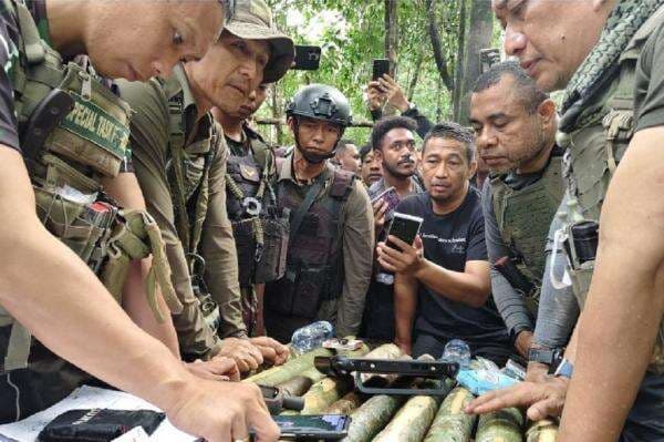 3 Jenderal Turun Gunung Cari Iptu Tomi Marbun Disarang KKB, Siapa Saja? 3 Jenderal Turun Gunung Cari Iptu Tomi Marbun Disarang KKB, Siapa Saja?