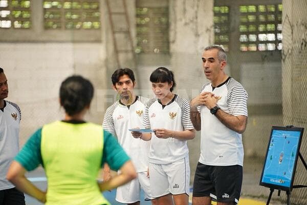 Jelang Putaran Final AFC Women’s Futsal Asian Cup 2025 di China, Garuda Pertiwi Geber Latihan di Jogja Jelang Putaran Final AFC Women’s Futsal Asian Cup 2025 di China, Garuda Pertiwi Geber Latihan di Jogja