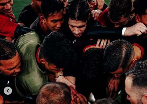 Media Belanda Bocorkan 2 Pemain Keturunan yang Akhirnya Perkuat Timnas Indonesia: Mimpi Jadi Kenyataan! Media Belanda Bocorkan 2 Pemain Keturunan yang Akhirnya Perkuat Timnas Indonesia: Mimpi Jadi Kenyataan!