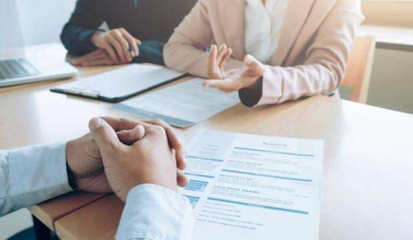 7 Contoh Wawancara Bahasa Sunda Singkat, Lengkap dengan Terjemahannya 7 Contoh Wawancara Bahasa Sunda Singkat, Lengkap dengan Terjemahannya