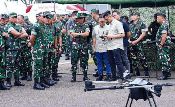 Panglima TNI Sambangi Pusdik Kopassus Batujajar, Pantau Kesiapan Tradisi Kehormatan Militer Panglima TNI Sambangi Pusdik Kopassus Batujajar, Pantau Kesiapan Tradisi Kehormatan Militer
