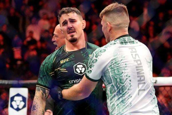 Tom Aspinall vs Jon Jones: Negosiasi Macet, Juara Kelas Berat Interim UFC Frustrasi Tom Aspinall vs Jon Jones: Negosiasi Macet, Juara Kelas Berat Interim UFC Frustrasi