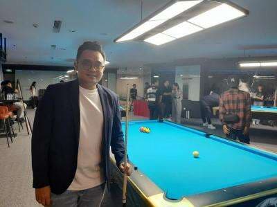 Sambut Antusias Kehadiran Pro Billiard Center, Valentino Jebret: Tempat Nongkrong Selebritis! Sambut Antusias Kehadiran Pro Billiard Center, Valentino Jebret: Tempat Nongkrong Selebritis!