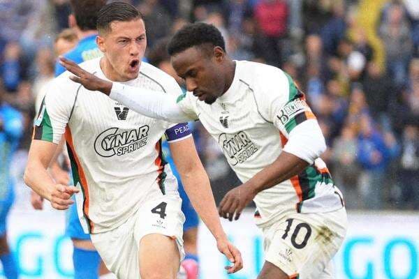 Jelang Venezia vs AC Milan: Jay Idzes Dkk Diminta Jangan Gentar Nama Besar Rossoneri Jelang Venezia vs AC Milan: Jay Idzes Dkk Diminta Jangan Gentar Nama Besar Rossoneri