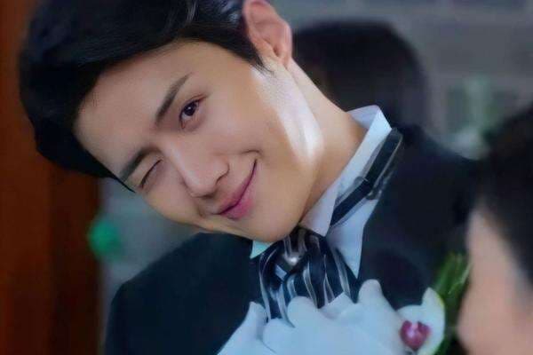 Viral Tren Kim Seon Ho Smile Challenge, Ekspresi Manis Bikin Netizen Ikut Tersenyum Viral Tren Kim Seon Ho Smile Challenge, Ekspresi Manis Bikin Netizen Ikut Tersenyum