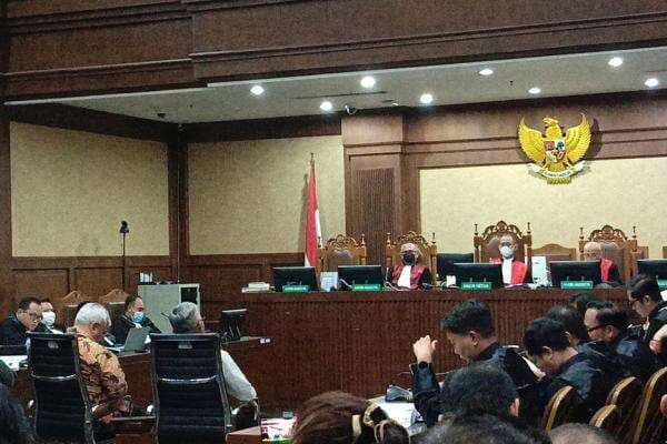 Wahyu Setiawan Ngaku Dengar Obrolan Uang Suap Harun Masiku Berasal dari Hasto PDIP Wahyu Setiawan Ngaku Dengar Obrolan Uang Suap Harun Masiku Berasal dari Hasto PDIP