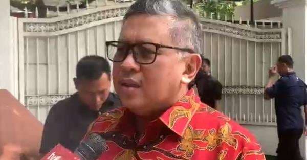 Wapres Ke-11 Boediono Dijadwalkan Sambangi Kediaman Megawati di Teuku Umar Wapres Ke-11 Boediono Dijadwalkan Sambangi Kediaman Megawati di Teuku Umar