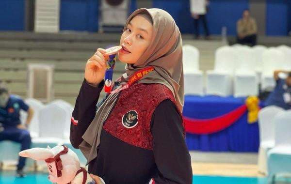 5 Pevoli Indonesia yang Cantiknya Minta Ampun, Nomor 1 Mantan Pacar Pesepakbola 5 Pevoli Indonesia yang Cantiknya Minta Ampun, Nomor 1 Mantan Pacar Pesepakbola