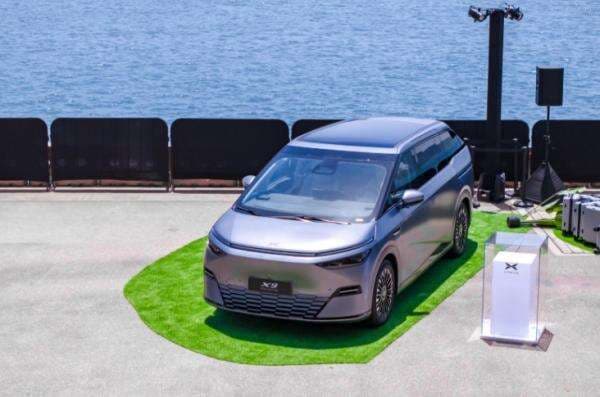 Xpeng X9 Resmi Meluncur Global, Harganya Tak Sampai Rp1 Miliar Xpeng X9 Resmi Meluncur Global, Harganya Tak Sampai Rp1 Miliar