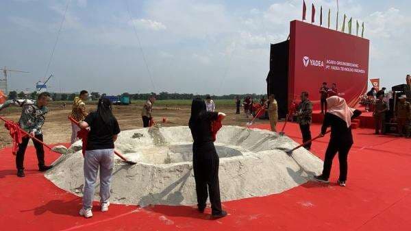 Yadea Bangun Pabrik Senilai Rp2,4 Triliun di Karawang, Siap Produksi 3 Juta Motor Listrik Yadea Bangun Pabrik Senilai Rp2,4 Triliun di Karawang, Siap Produksi 3 Juta Motor Listrik